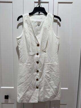 a new day White Button-Front Sleeveless Shift Dress
